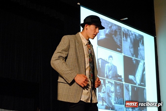 Zdjęcie w galerii na portalu naszraciborz.pl: Wzruszenia i wspomnienia na Zjeździe Absolwentów kietrzańskiego Liceum  wiadomości z regionu