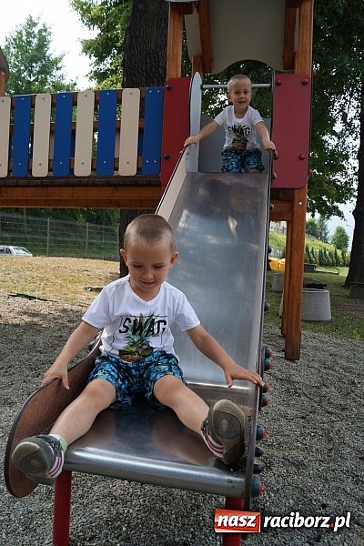 Zdjęcie w galerii na portalu naszraciborz.pl: W gminie Nędza doposażają place zabaw  wiadomości z regionu