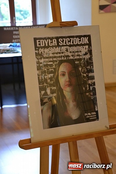 Zdjęcie w galerii na portalu naszraciborz.pl: Studenci Instytutu Sztuki bronili się na Zamku Piastowskim  wiadomości z regionu