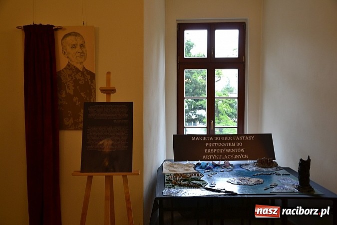 Zdjęcie w galerii na portalu naszraciborz.pl: Studenci Instytutu Sztuki bronili się na Zamku Piastowskim  wiadomości z regionu