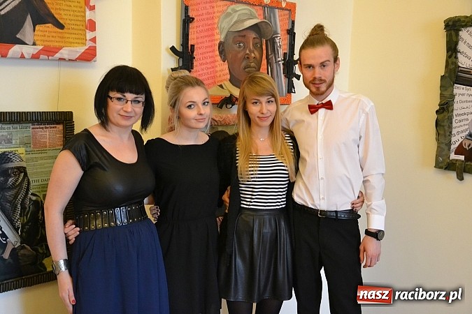 Zdjęcie w galerii na portalu naszraciborz.pl: Studenci Instytutu Sztuki bronili się na Zamku Piastowskim  wiadomości z regionu