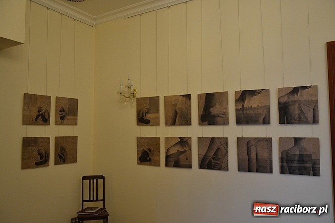 Zdjęcie w galerii na portalu naszraciborz.pl: Studenci Instytutu Sztuki bronili się na Zamku Piastowskim  wiadomości z regionu