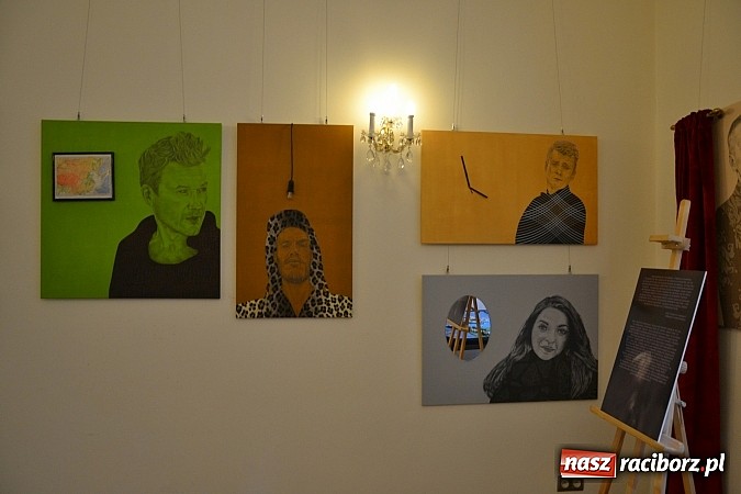 Zdjęcie w galerii na portalu naszraciborz.pl: Studenci Instytutu Sztuki bronili się na Zamku Piastowskim  wiadomości z regionu