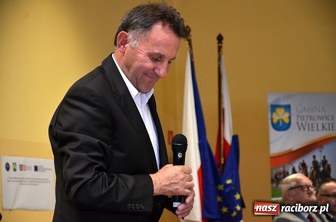 Zdjęcie w galerii na portalu naszraciborz.pl: Powstała monografia Pietrowic Wielkich w języku polskim i czeskim wiadomości z regionu