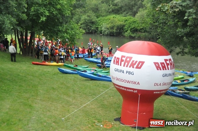 Zdjęcie w galerii na portalu naszraciborz.pl: Rodzinne zmagania kajakowe na rzece Skawa   wiadomości z regionu
