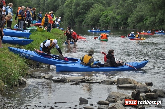 Zdjęcie w galerii na portalu naszraciborz.pl: Rodzinne zmagania kajakowe na rzece Skawa   wiadomości z regionu