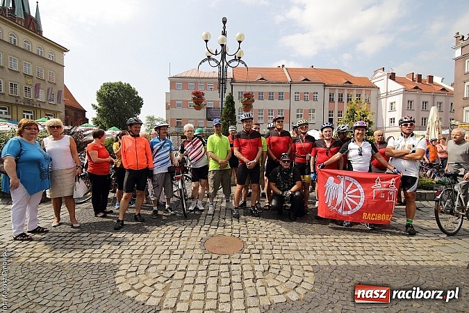Zdjęcie w galerii na portalu naszraciborz.pl: Wyruszył XVII Raciborski Rajd Rowerowy Środowisk Trzeźwościowych wiadomości z regionu