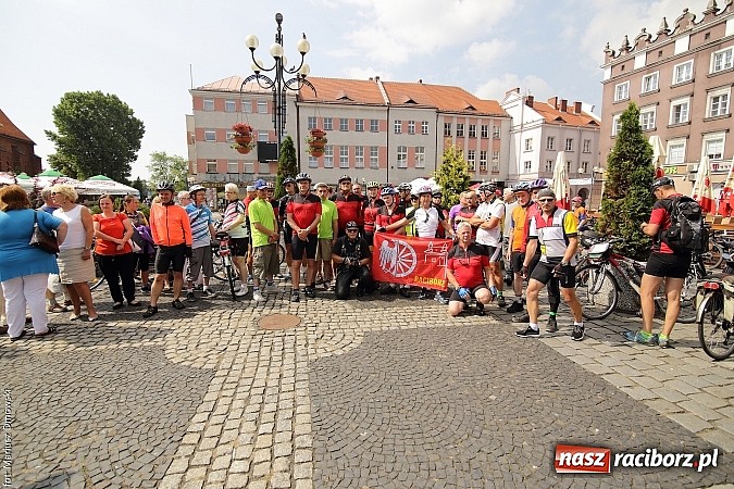 Zdjęcie w galerii na portalu naszraciborz.pl: Wyruszył XVII Raciborski Rajd Rowerowy Środowisk Trzeźwościowych wiadomości z regionu
