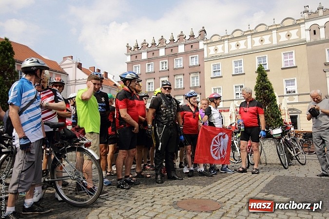 Zdjęcie w galerii na portalu naszraciborz.pl: Wyruszył XVII Raciborski Rajd Rowerowy Środowisk Trzeźwościowych wiadomości z regionu