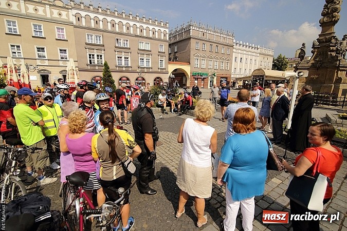 Zdjęcie w galerii na portalu naszraciborz.pl: Wyruszył XVII Raciborski Rajd Rowerowy Środowisk Trzeźwościowych wiadomości z regionu