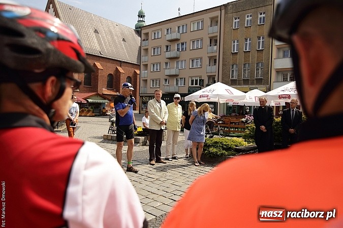 Zdjęcie w galerii na portalu naszraciborz.pl: Wyruszył XVII Raciborski Rajd Rowerowy Środowisk Trzeźwościowych wiadomości z regionu