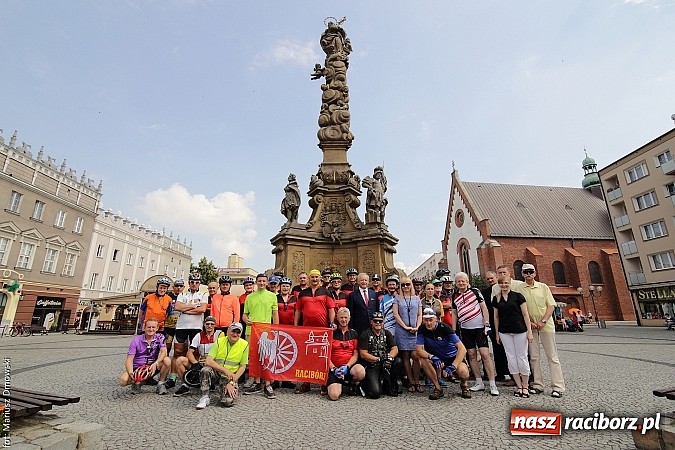 Zdjęcie w galerii na portalu naszraciborz.pl: Wyruszył XVII Raciborski Rajd Rowerowy Środowisk Trzeźwościowych wiadomości z regionu