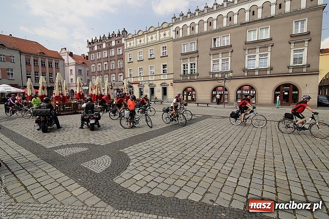 Zdjęcie w galerii na portalu naszraciborz.pl: Wyruszył XVII Raciborski Rajd Rowerowy Środowisk Trzeźwościowych wiadomości z regionu