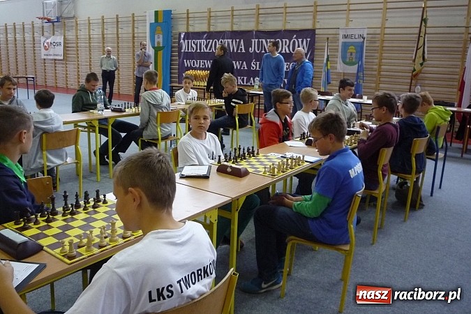 Zdjęcie w galerii na portalu naszraciborz.pl: Pierwsze koty za płoty – tworkowscy szachiści na maratonie szachowym  wiadomości z regionu