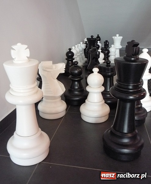 Zdjęcie w galerii na portalu naszraciborz.pl: Pierwsze koty za płoty – tworkowscy szachiści na maratonie szachowym  wiadomości z regionu