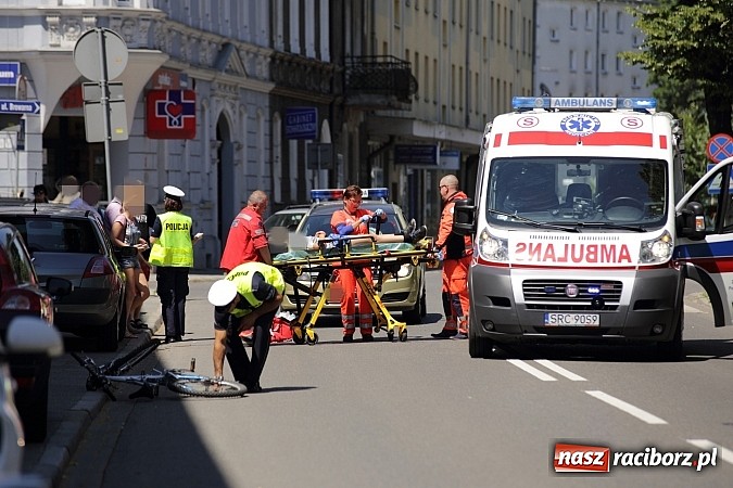 Zdjęcie w galerii na portalu naszraciborz.pl: Kierowca opla potrącił rowerzystę na ul. Wojska Polskiego wiadomości z regionu