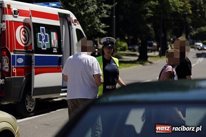 Zdjęcie w galerii na portalu naszraciborz.pl: Kierowca opla potrącił rowerzystę na ul. Wojska Polskiego wiadomości z regionu