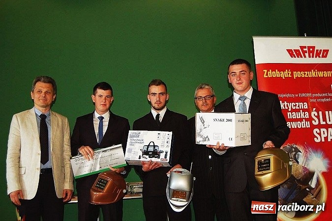 Zdjęcie w galerii na portalu naszraciborz.pl: Zakończenie roku szkolnego w Oddziale Szkolenia Zawodowego RAFAKO S.A.  wiadomości z regionu