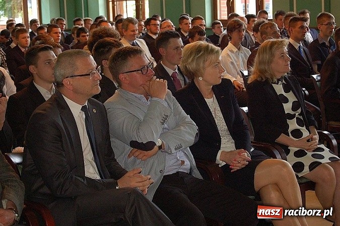 Zdjęcie w galerii na portalu naszraciborz.pl: Zakończenie roku szkolnego w Oddziale Szkolenia Zawodowego RAFAKO S.A.  wiadomości z regionu