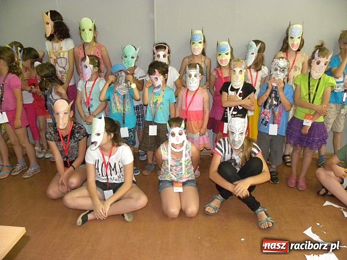 Zdjęcie w galerii na portalu naszraciborz.pl: Lato w bibliotece. Z wizytą u mieszkańców Śródziemia wiadomości z regionu