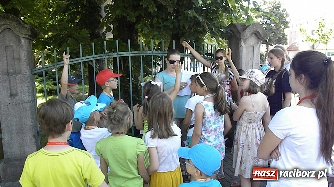 Zdjęcie w galerii na portalu naszraciborz.pl: Lato w bibliotece. Z wizytą u mieszkańców Śródziemia wiadomości z regionu