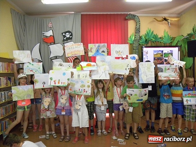 Zdjęcie w galerii na portalu naszraciborz.pl: Lato w bibliotece. Z wizytą u mieszkańców Śródziemia wiadomości z regionu