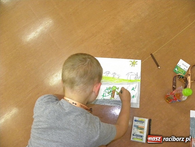 Zdjęcie w galerii na portalu naszraciborz.pl: Lato w bibliotece. Z wizytą u mieszkańców Śródziemia wiadomości z regionu