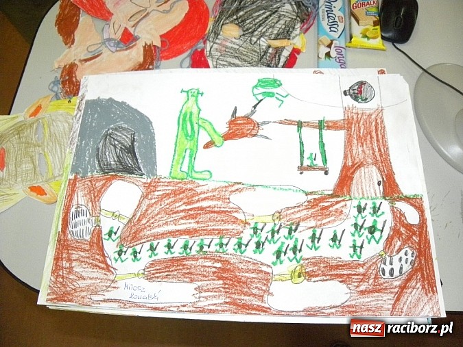 Zdjęcie w galerii na portalu naszraciborz.pl: Lato w bibliotece. Z wizytą u mieszkańców Śródziemia wiadomości z regionu