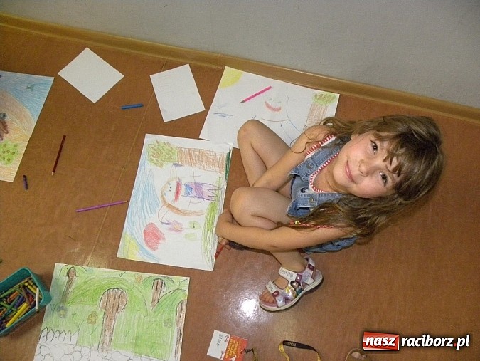 Zdjęcie w galerii na portalu naszraciborz.pl: Lato w bibliotece. Z wizytą u mieszkańców Śródziemia wiadomości z regionu