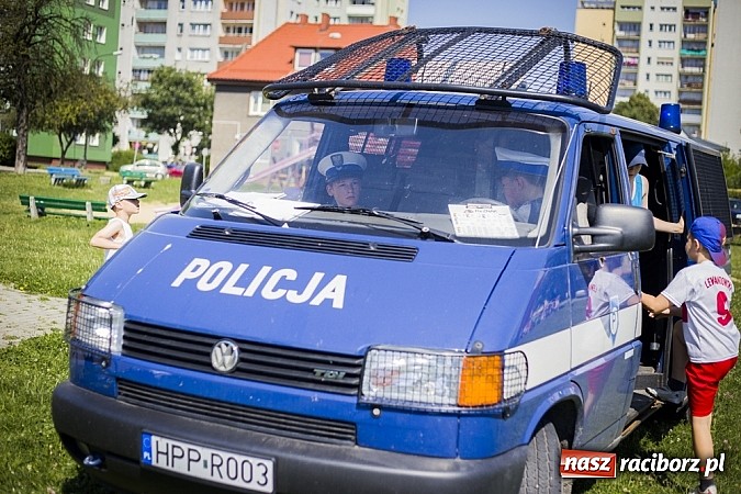 Zdjęcie w galerii na portalu naszraciborz.pl: Moc atrakcji na festynie policyjnym wiadomości z regionu