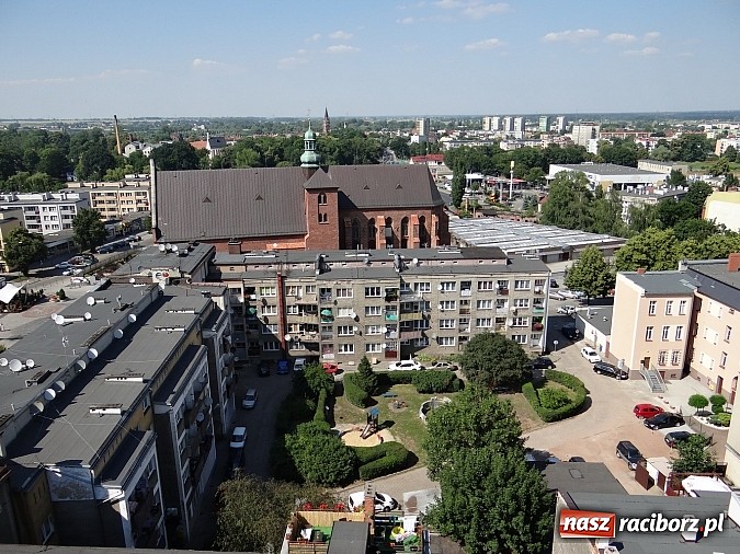 Zdjęcie w galerii na portalu naszraciborz.pl: Racibórz widziany z wieży kościoła farnego wiadomości z regionu