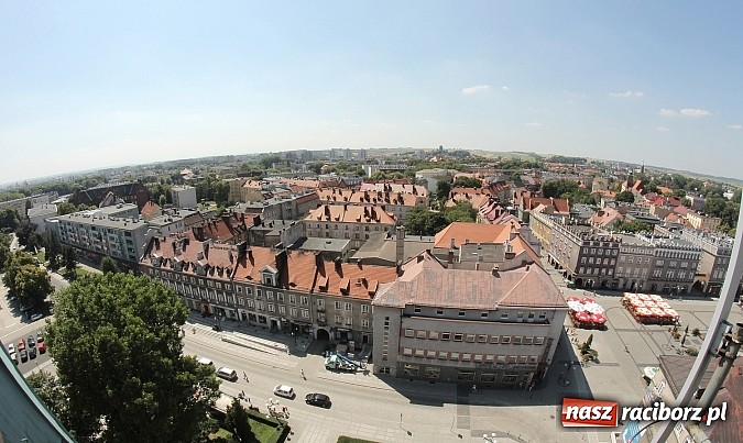 Zdjęcie w galerii na portalu naszraciborz.pl: Racibórz widziany z wieży kościoła farnego wiadomości z regionu