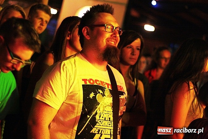 Zdjęcie w galerii na portalu naszraciborz.pl: W Olzie w klimatach reggae i rocka rozpoczęto wakacje wiadomości z regionu