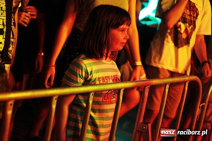 Zdjęcie w galerii na portalu naszraciborz.pl: W Olzie w klimatach reggae i rocka rozpoczęto wakacje wiadomości z regionu