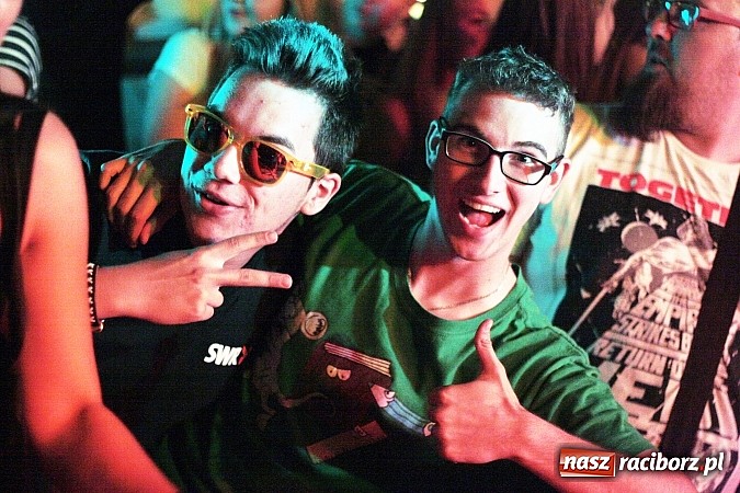 Zdjęcie w galerii na portalu naszraciborz.pl: W Olzie w klimatach reggae i rocka rozpoczęto wakacje wiadomości z regionu