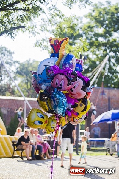 Zdjęcie w galerii na portalu naszraciborz.pl: Krzysztof Krawczyk i Zbigniew Wodecki gwiazdami 115. urodzin Banku Spółdzielczego w Raciborzu wiadomości z regionu