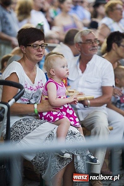 Zdjęcie w galerii na portalu naszraciborz.pl: Krzysztof Krawczyk i Zbigniew Wodecki gwiazdami 115. urodzin Banku Spółdzielczego w Raciborzu wiadomości z regionu
