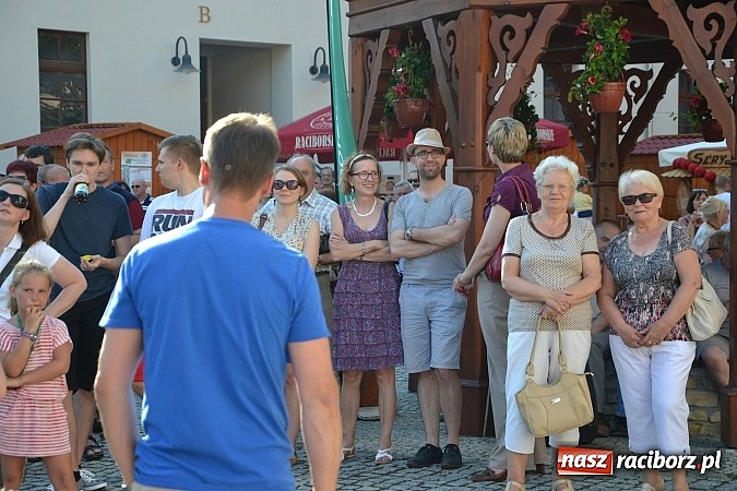 Zdjęcie w galerii na portalu naszraciborz.pl: Krzysztof Krawczyk i Zbigniew Wodecki gwiazdami 115. urodzin Banku Spółdzielczego w Raciborzu wiadomości z regionu