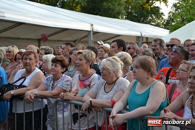 Zdjęcie w galerii na portalu naszraciborz.pl: Krzysztof Krawczyk i Zbigniew Wodecki gwiazdami 115. urodzin Banku Spółdzielczego w Raciborzu wiadomości z regionu