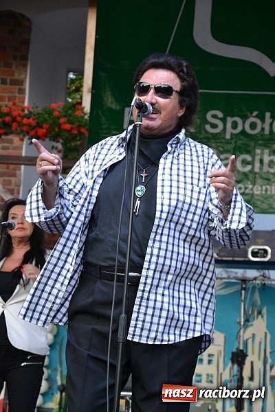 Zdjęcie w galerii na portalu naszraciborz.pl: Krzysztof Krawczyk i Zbigniew Wodecki gwiazdami 115. urodzin Banku Spółdzielczego w Raciborzu wiadomości z regionu