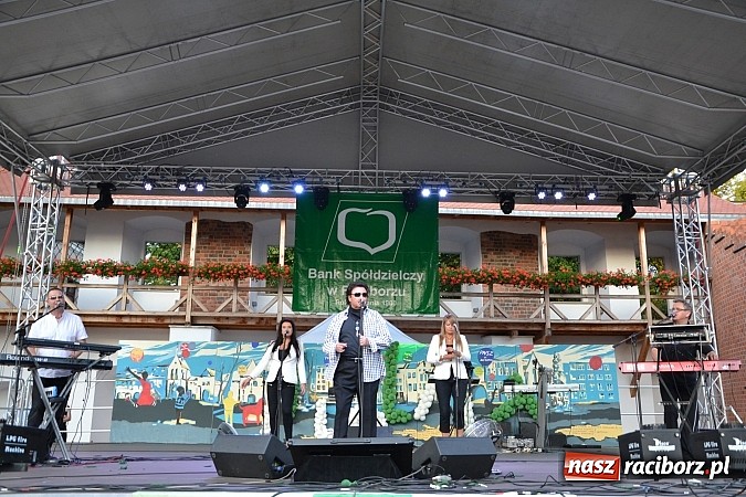 Zdjęcie w galerii na portalu naszraciborz.pl: Krzysztof Krawczyk i Zbigniew Wodecki gwiazdami 115. urodzin Banku Spółdzielczego w Raciborzu wiadomości z regionu