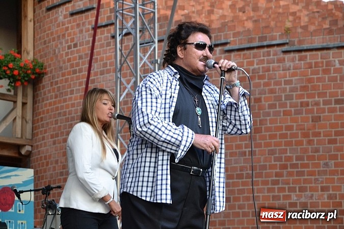 Zdjęcie w galerii na portalu naszraciborz.pl: Krzysztof Krawczyk i Zbigniew Wodecki gwiazdami 115. urodzin Banku Spółdzielczego w Raciborzu wiadomości z regionu