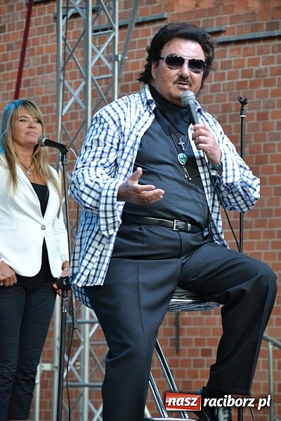 Zdjęcie w galerii na portalu naszraciborz.pl: Krzysztof Krawczyk i Zbigniew Wodecki gwiazdami 115. urodzin Banku Spółdzielczego w Raciborzu wiadomości z regionu