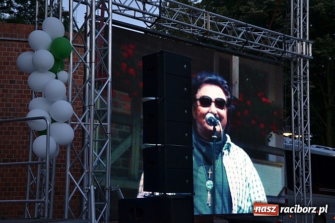 Zdjęcie w galerii na portalu naszraciborz.pl: Krzysztof Krawczyk i Zbigniew Wodecki gwiazdami 115. urodzin Banku Spółdzielczego w Raciborzu wiadomości z regionu