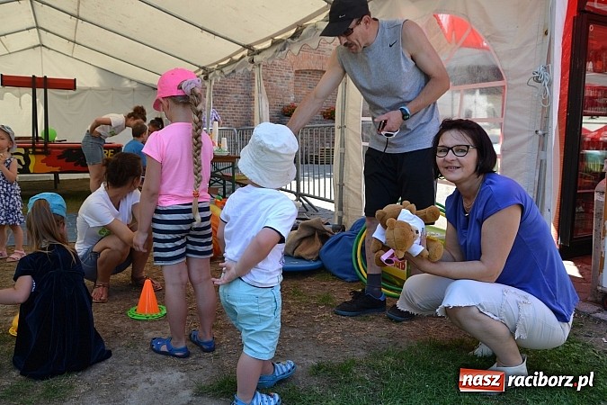 Zdjęcie w galerii na portalu naszraciborz.pl: Krzysztof Krawczyk i Zbigniew Wodecki gwiazdami 115. urodzin Banku Spółdzielczego w Raciborzu wiadomości z regionu