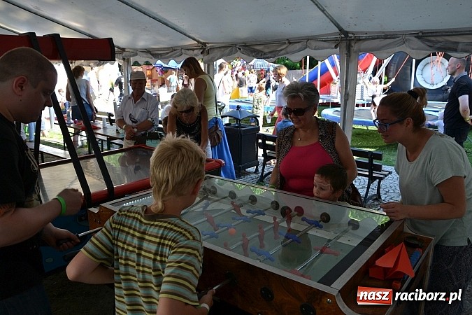 Zdjęcie w galerii na portalu naszraciborz.pl: Krzysztof Krawczyk i Zbigniew Wodecki gwiazdami 115. urodzin Banku Spółdzielczego w Raciborzu wiadomości z regionu