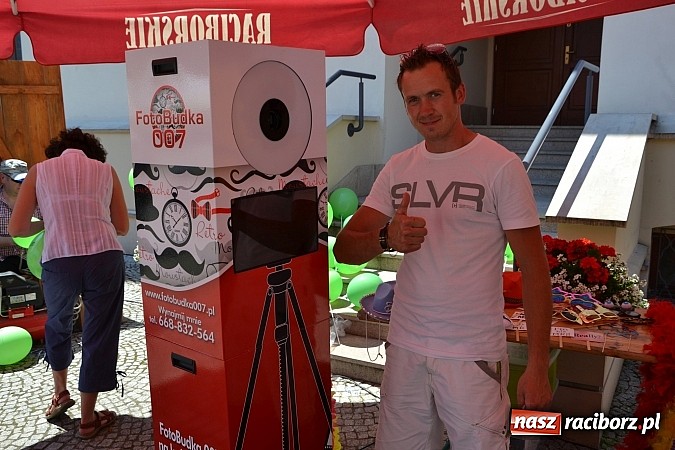 Zdjęcie w galerii na portalu naszraciborz.pl: Krzysztof Krawczyk i Zbigniew Wodecki gwiazdami 115. urodzin Banku Spółdzielczego w Raciborzu wiadomości z regionu