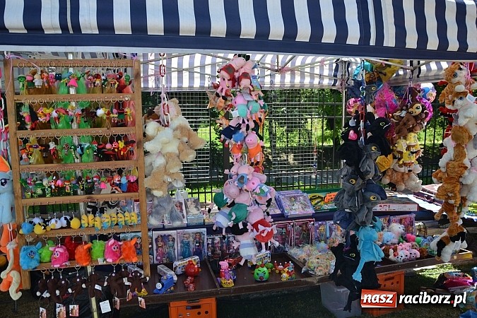 Zdjęcie w galerii na portalu naszraciborz.pl: Krzysztof Krawczyk i Zbigniew Wodecki gwiazdami 115. urodzin Banku Spółdzielczego w Raciborzu wiadomości z regionu