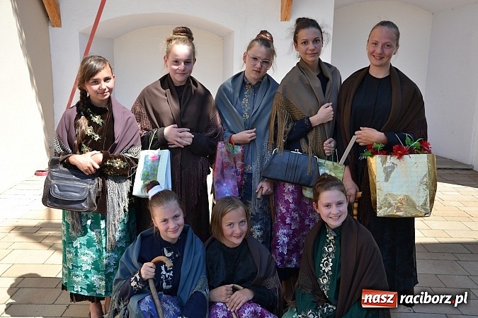 Zdjęcie w galerii na portalu naszraciborz.pl: Krzysztof Krawczyk i Zbigniew Wodecki gwiazdami 115. urodzin Banku Spółdzielczego w Raciborzu wiadomości z regionu