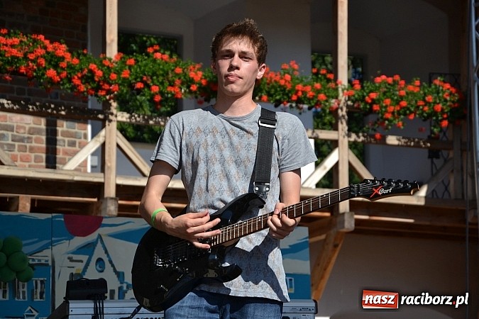 Zdjęcie w galerii na portalu naszraciborz.pl: Krzysztof Krawczyk i Zbigniew Wodecki gwiazdami 115. urodzin Banku Spółdzielczego w Raciborzu wiadomości z regionu